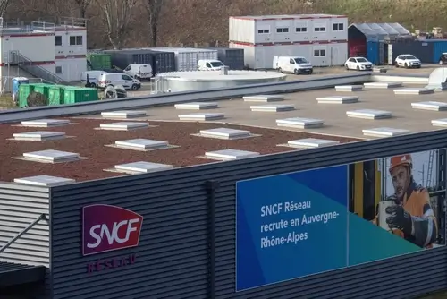 Électricien basse tension SNCF : votre carrière au cœur du réseau ferroviaire