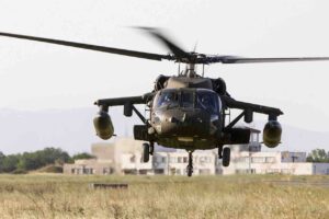 Devenir Officier Pilote d'Hélicoptère : Formation, Recrutement et Missions dans les Forces Armées