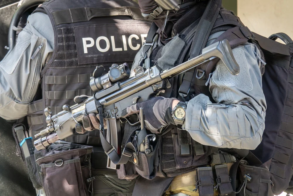 Policía Militar y Seguridad en el Ejército Español: Funciones, Requisitos y Acceso